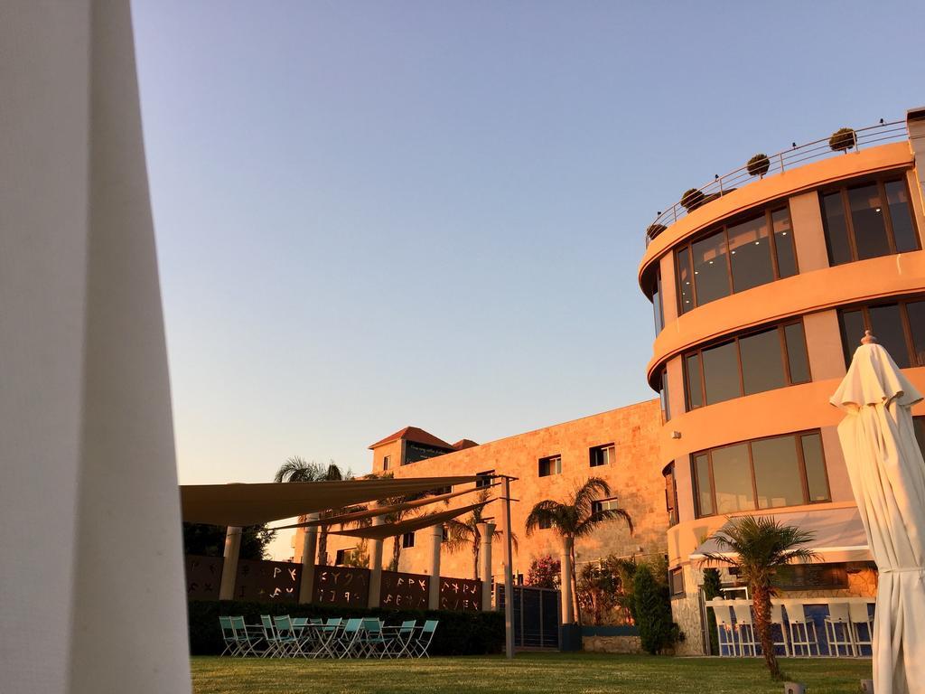 L'Hotel De Mon Pere Byblos Bagian luar foto